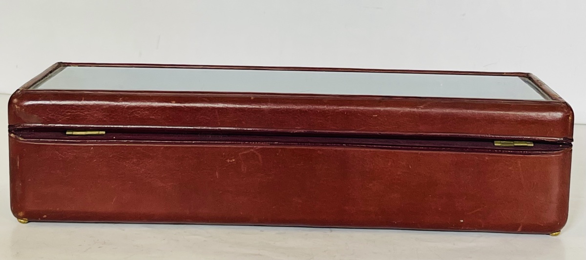 Glove Compartment -photo-3